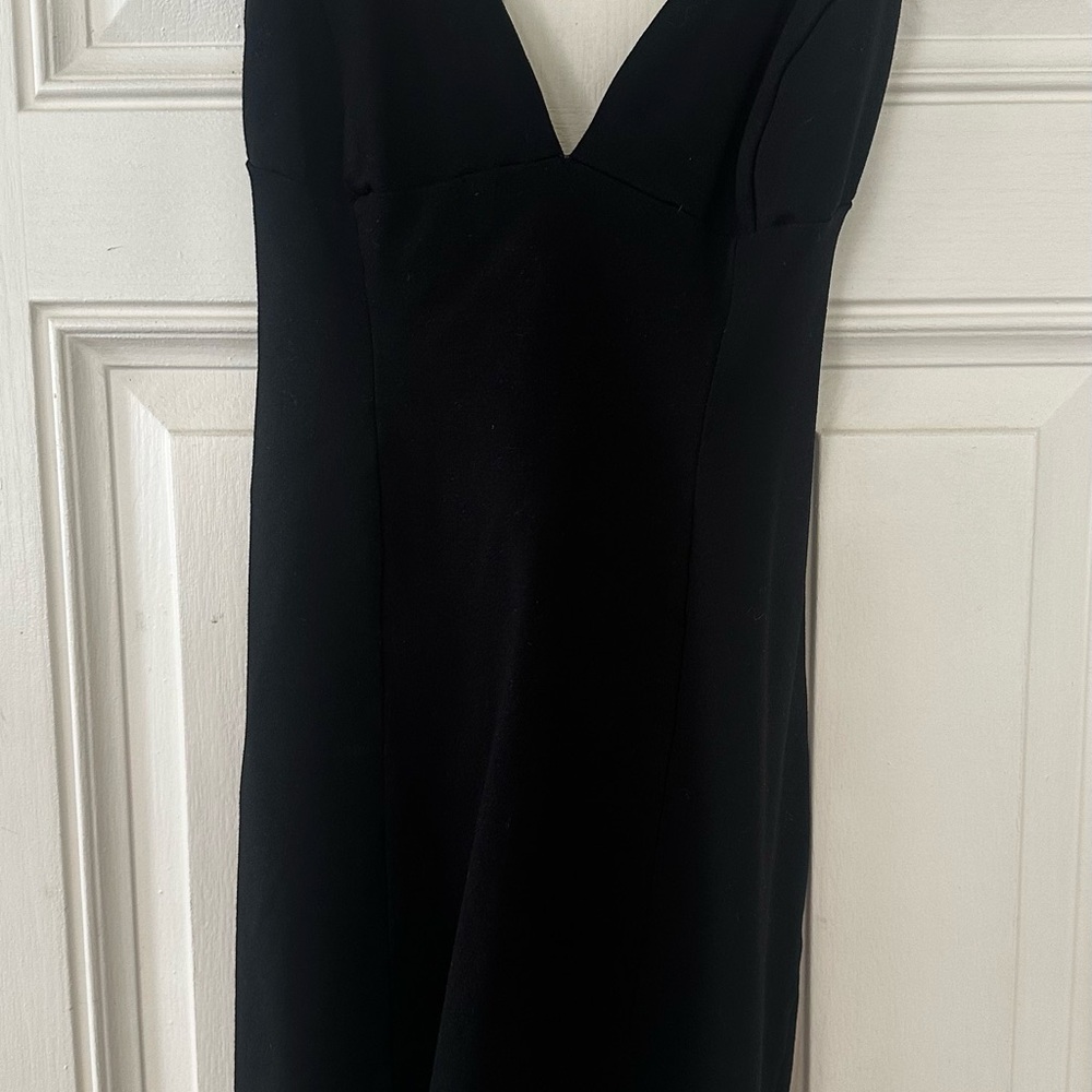 Elegant Black Sleeveless Dress